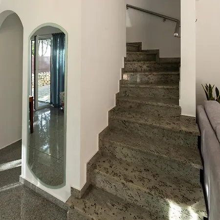 Kataleya Villa *